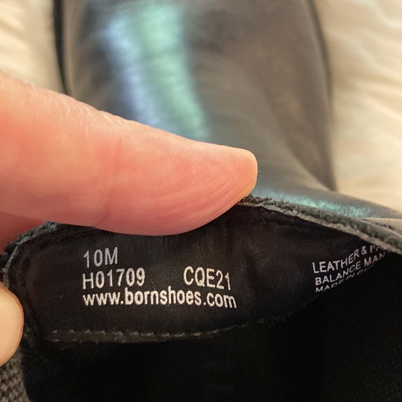 BORN Black Leather Men's Boots size 10 leather upper BNWOT color black - Picture 3 of 16